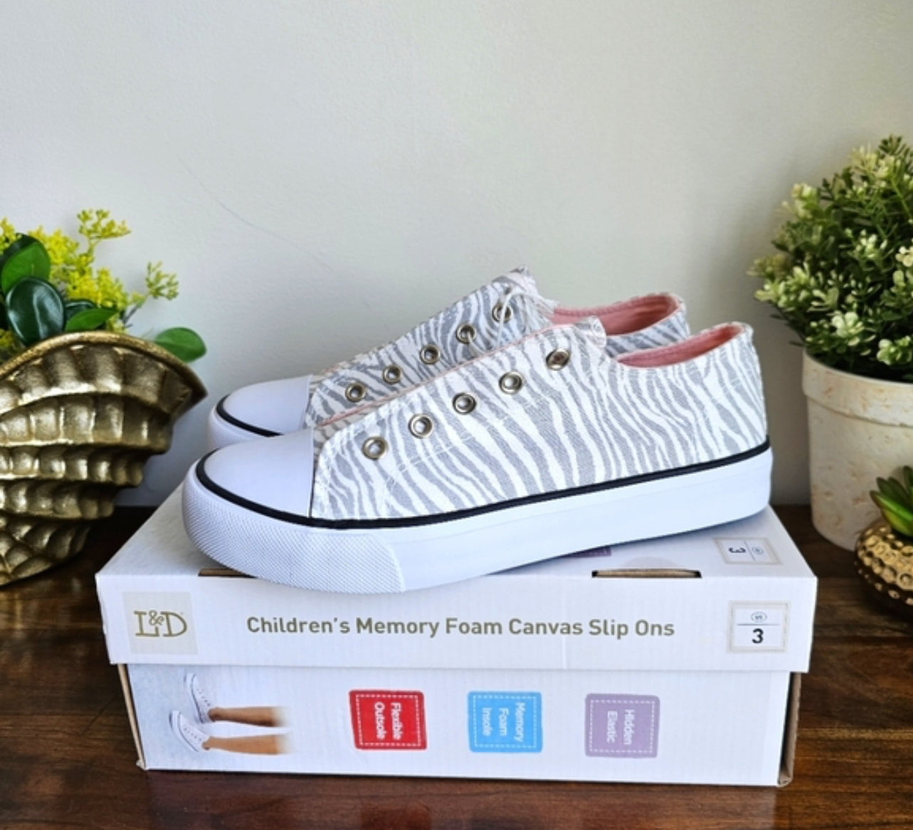 Girls Sneakers No Laces