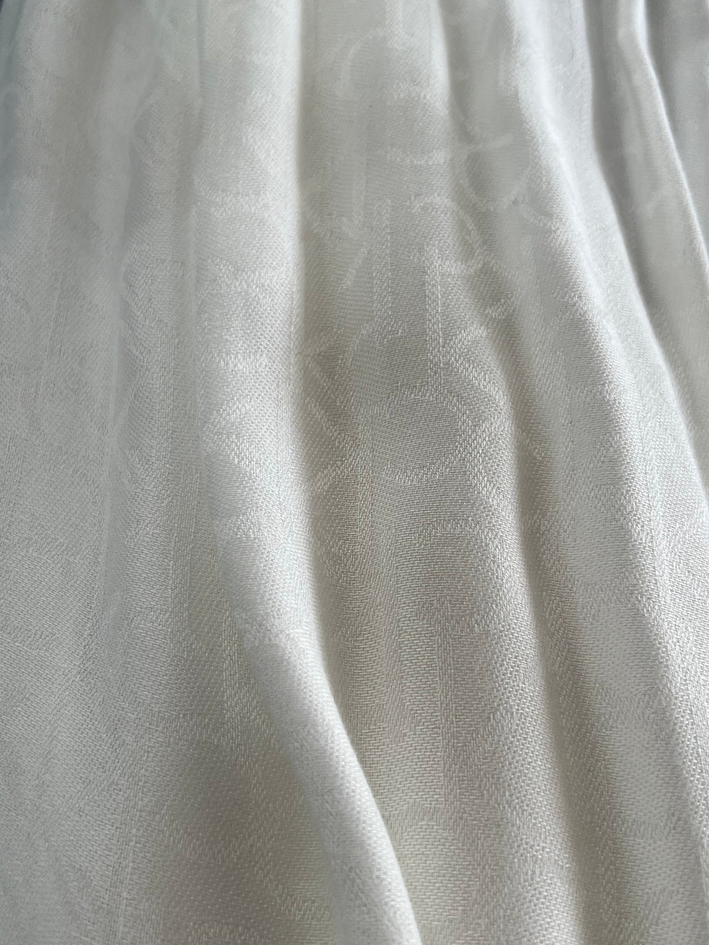 CALVIN KLEIN off white SCARF