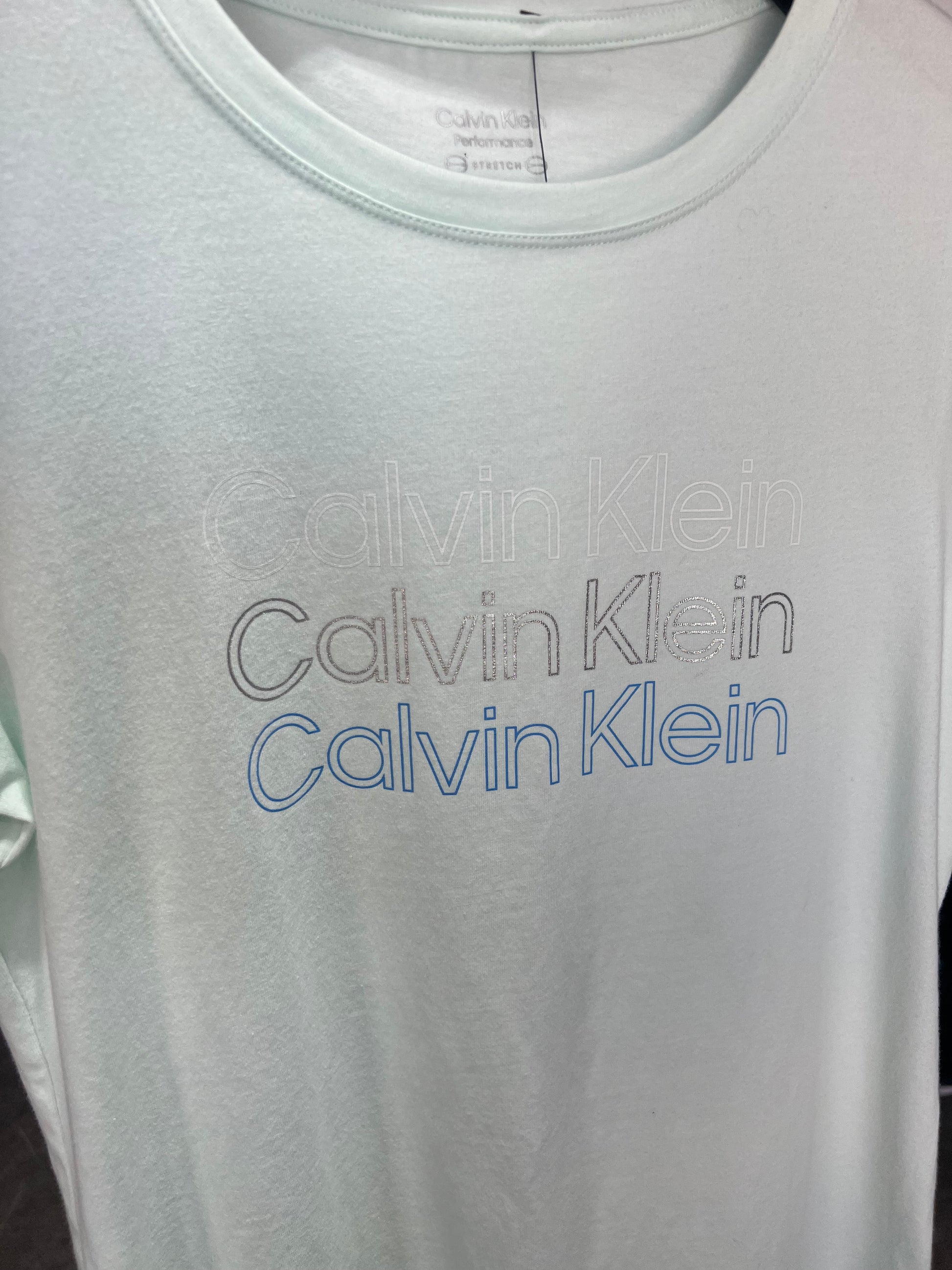Calvin Klein Tshirt