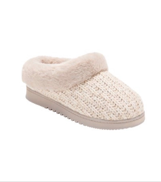 Dearfoam Beige Slippers