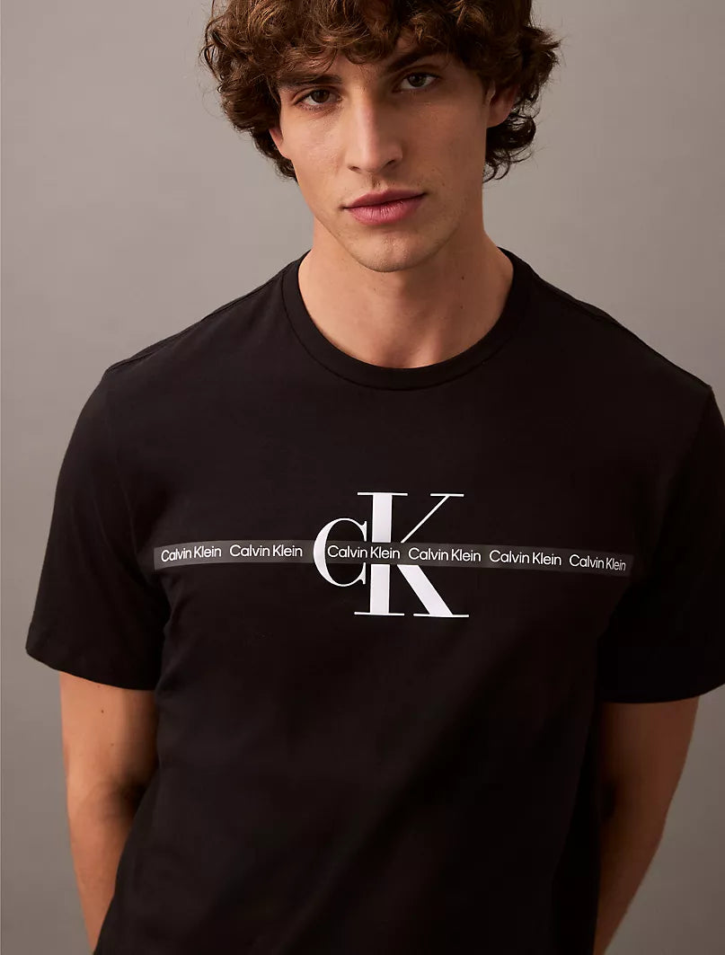 Calvin Klein T-Shirt