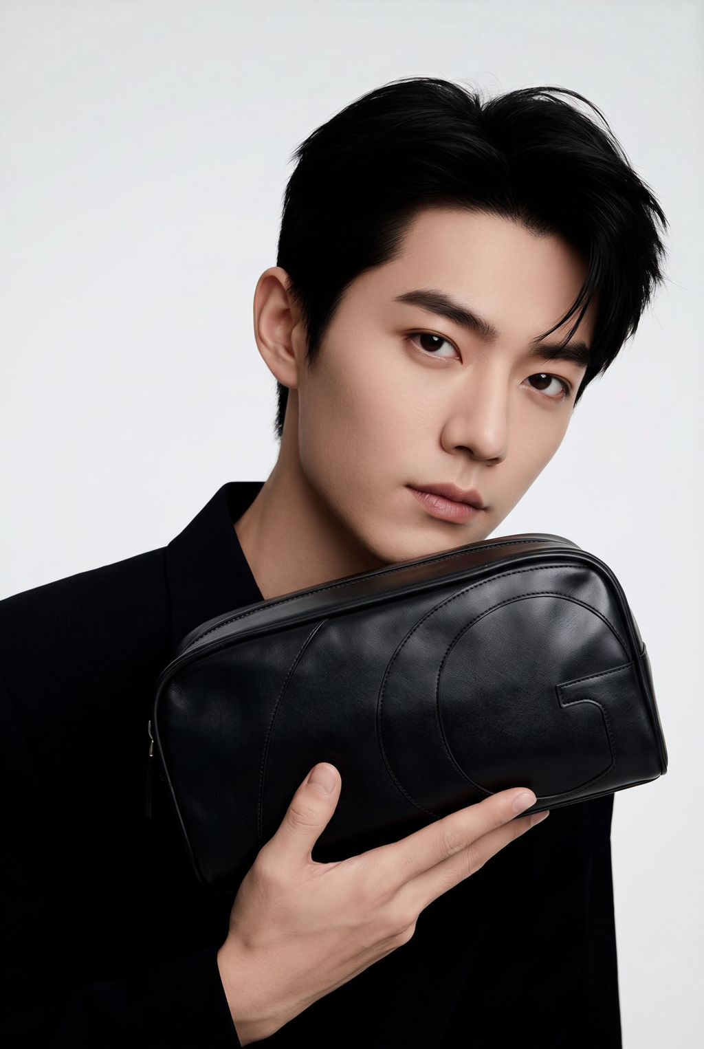 Guess Pouch