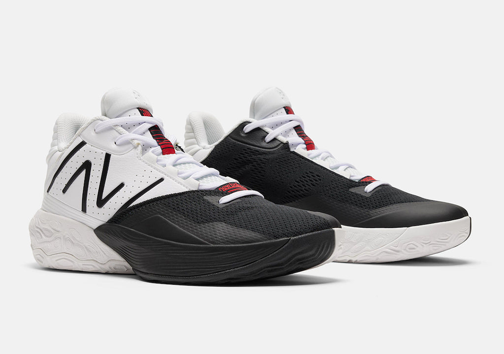New Balance two way v4